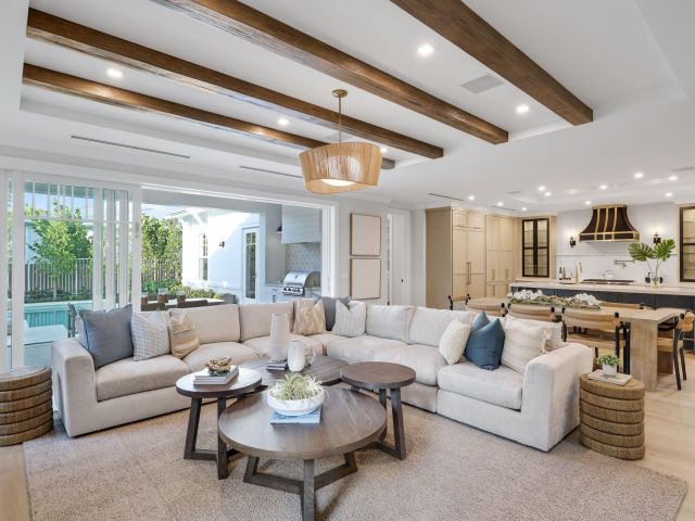 Home for sale at 209 NE 5th Street - photo 6887664