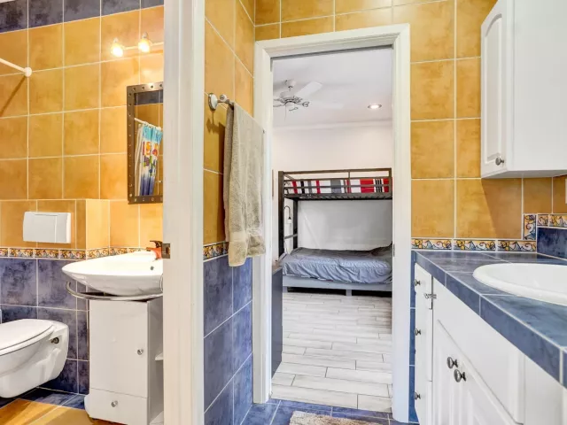 6-bedroom home for rent in Pompano Beach - 600 Circle Drive - MondialRealty