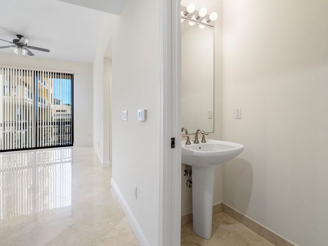 Apartment for rent  Unit #1510 - photo 6887675