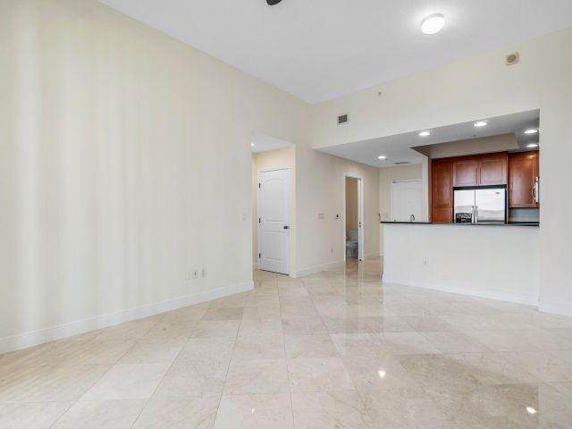 Apartment for rent  Unit #1510 - photo 6887680