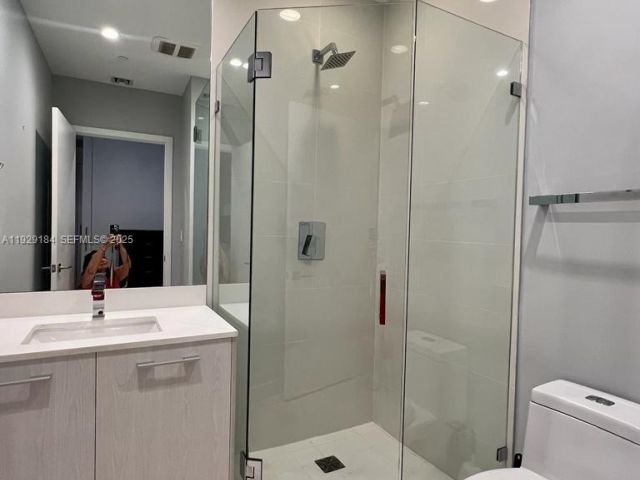 1-bedroom condo for rent in Miami - 55 SW 9th St 4205 - MondialRealty