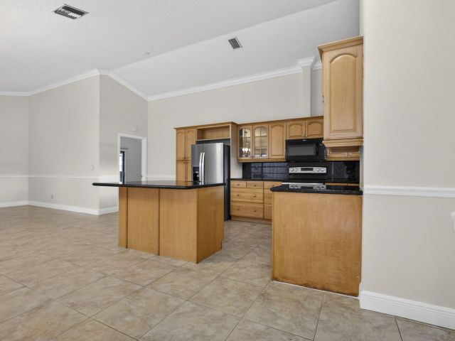 Home for rent at 1275 Summit Run Circle - photo 6906697