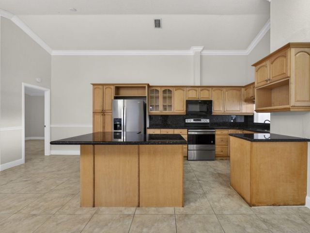 Home for rent at 1275 Summit Run Circle - photo 6906698