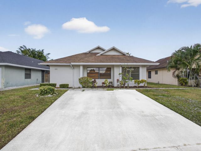 Home for rent at 1275 Summit Run Circle - photo 6906706