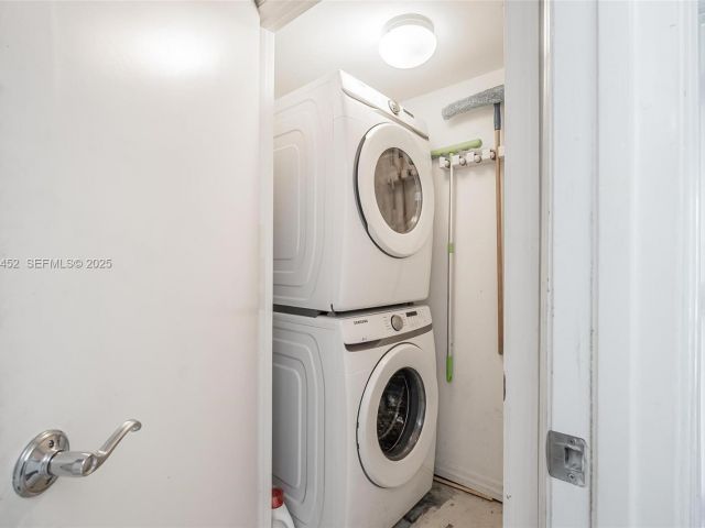 Apartment for rent  Unit #1507 - photo 6887172