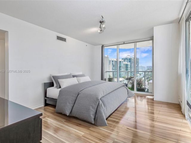 Apartment for rent  Unit #1507 - photo 6887175