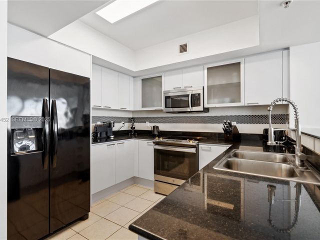 Apartment for rent  Unit #1507 - photo 6887178