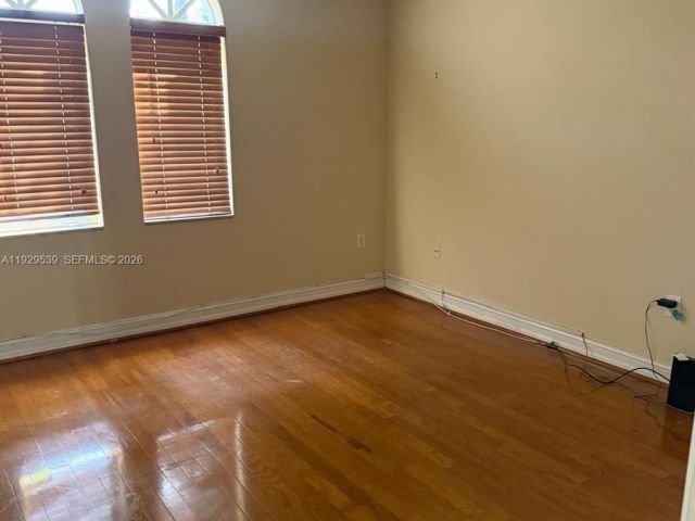 Home for rent at 3085 NE 208th Ter - photo 7132437