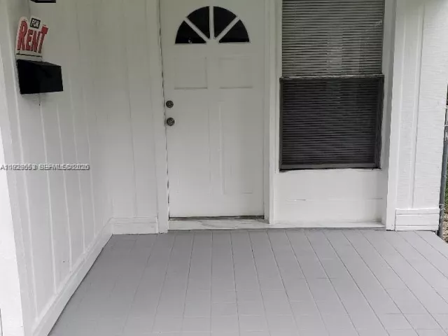4-bedroom home for rent in North Miami Beach - 2149 NE 179th St 0 - MondialRealty