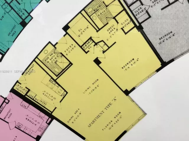 1-bedroom condo for sale in Miami Beach - 5255 Collins Ave 10A - MondialRealty