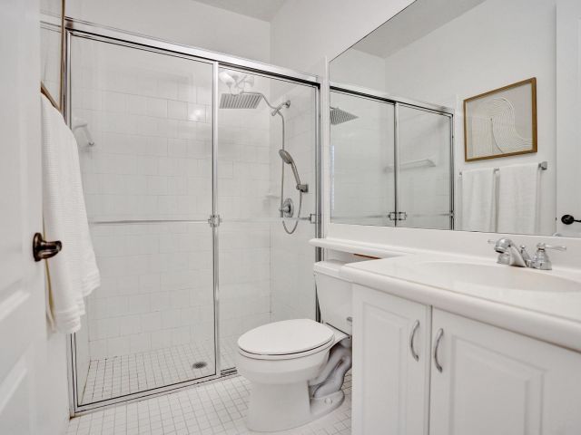 Home for rent at 642 NW 38th Circle - photo 6894453