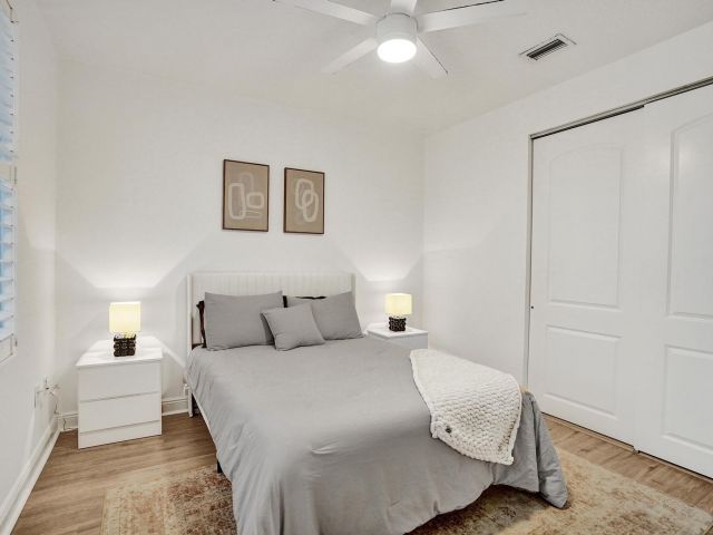 Home for rent at 642 NW 38th Circle - photo 6894454