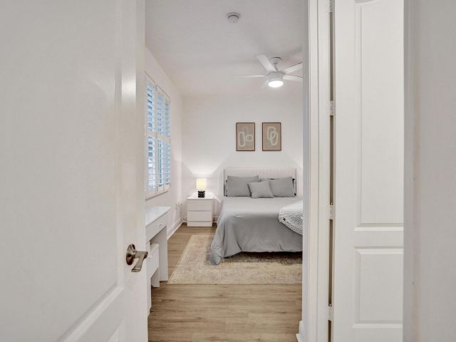 Home for rent at 642 NW 38th Circle - photo 6894455