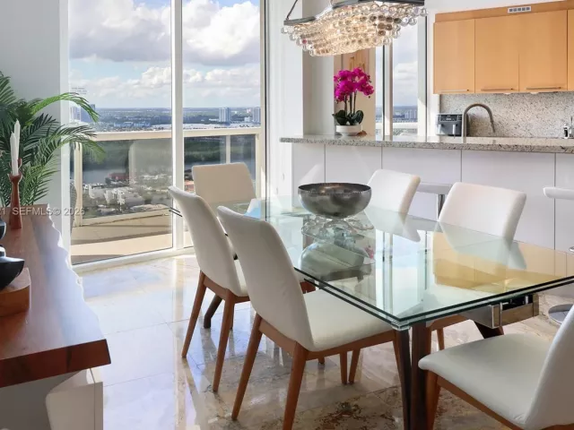 2-bedroom condo for sale in Sunny Isles Beach - 16001 Collins Ave 3005 - MondialRealty