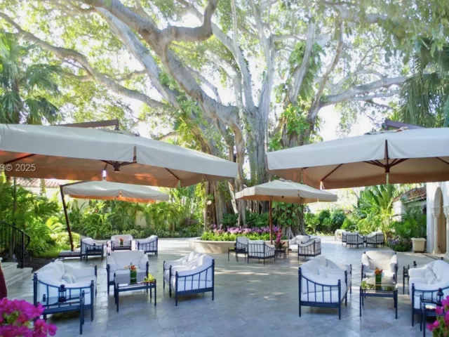 8-bedroom home for sale in Miami Beach - 1004 Fisher Island Drive - MondialRealty