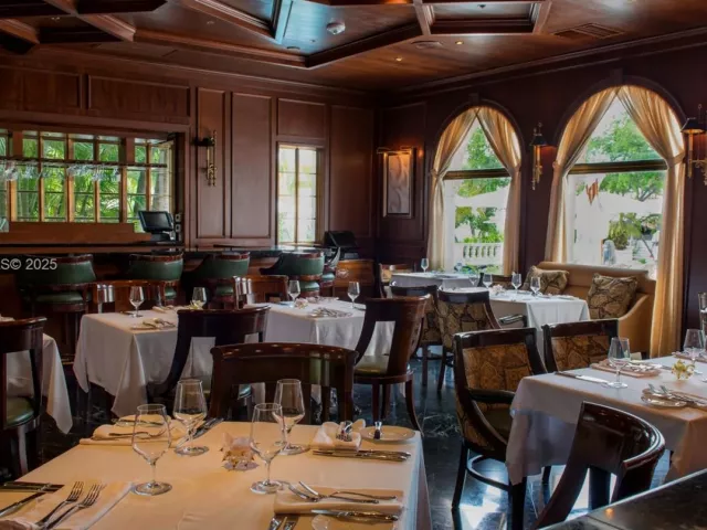 8-bedroom home for sale in Miami Beach - 1004 Fisher Island Drive - MondialRealty