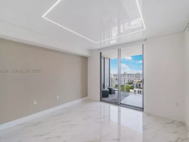 2-bedroom condo for rent in Sunny Isles Beach - 300 Sunny Isles Blvd 4-2203 - MondialRealty