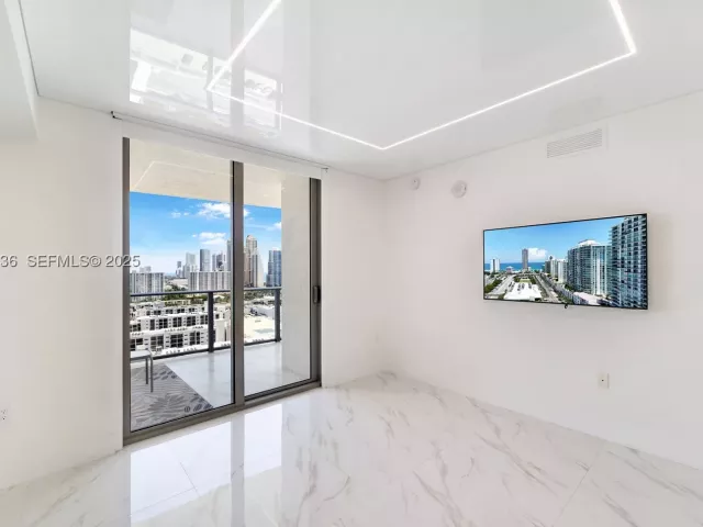 2-bedroom condo for rent in Sunny Isles Beach - 300 Sunny Isles Blvd 4-2203 - MondialRealty