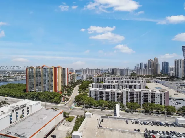 2-bedroom condo for rent in Sunny Isles Beach - 300 Sunny Isles Blvd 4-2203 - MondialRealty