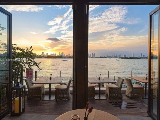 1-bedroom condo for sale in Miami Beach - 1100 West Ave PH 1601 - MondialRealty