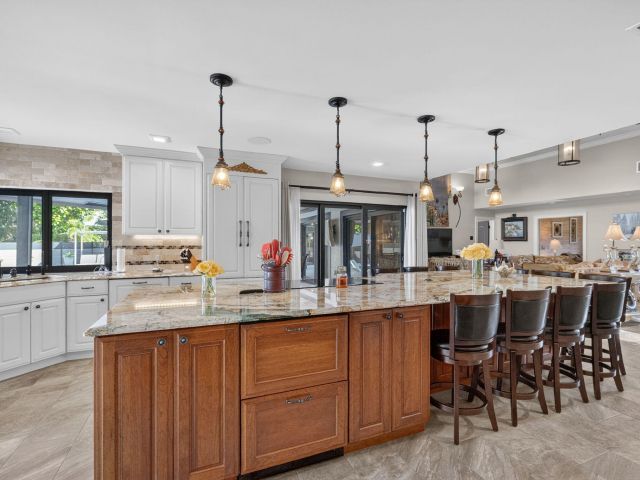 Home for sale at 5212 Foxpointe Circle SE - photo 6887864