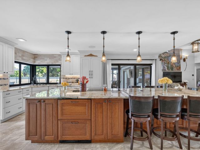 Home for sale at 5212 Foxpointe Circle SE - photo 6887865