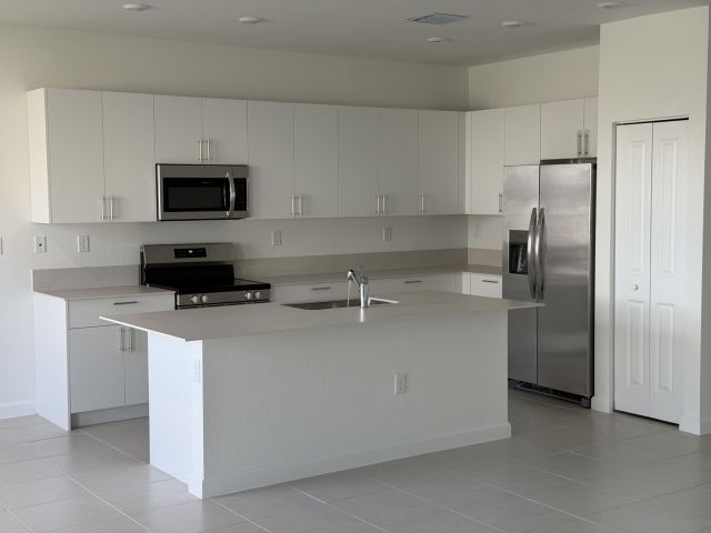 Home for rent at 19407 SW 340th Street - photo 6889035