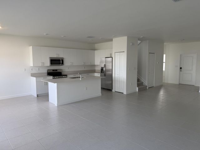 Home for rent at 19407 SW 340th Street - photo 6889036