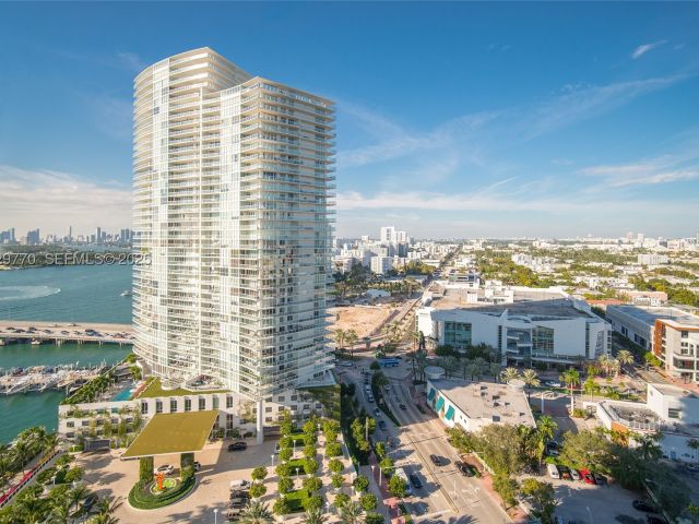 2-bedroom condo for sale in Miami Beach - 400 Alton Rd 2309 - MondialRealty