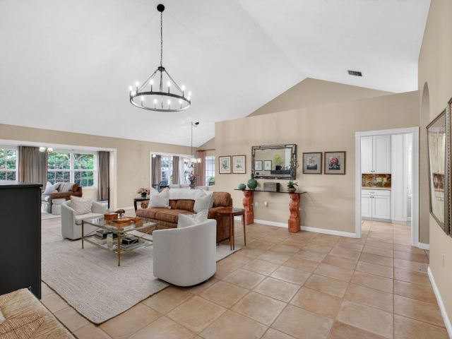 Home for sale at 1415 Wilderness Road - photo 6893714