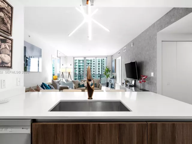 Apartment for sale  Unit #4309 - photo 6890157