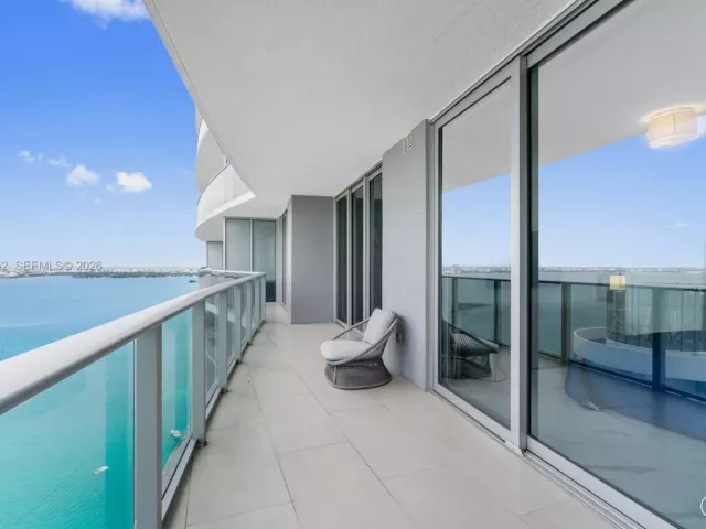 Apartment for sale  Unit #4309 - photo 6890166