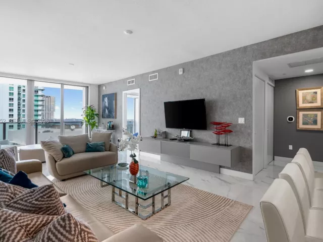 Apartment for sale  Unit #4309 - photo 6890149