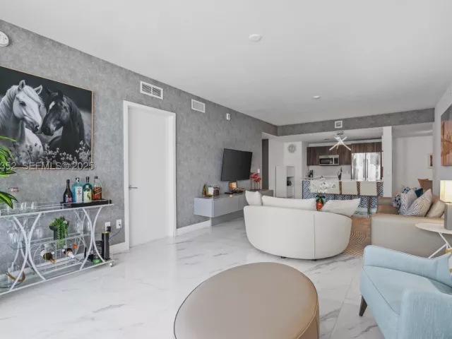2-bedroom condo for sale in Miami - 488 NE 18th St 4309 - MondialRealty