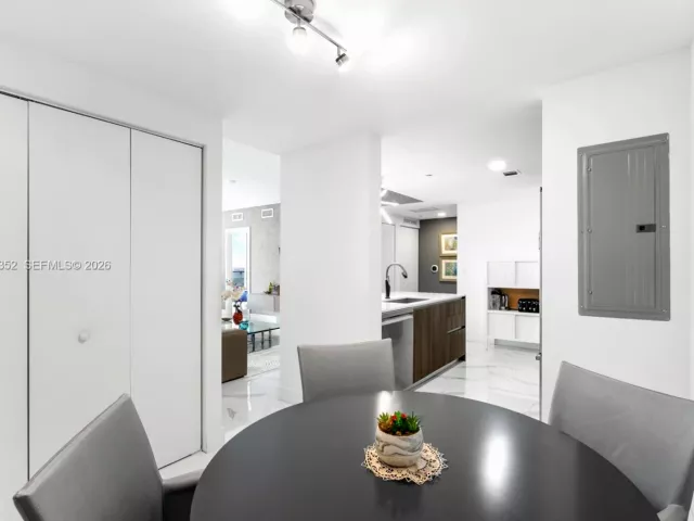 Apartment for sale  Unit #4309 - photo 6890151