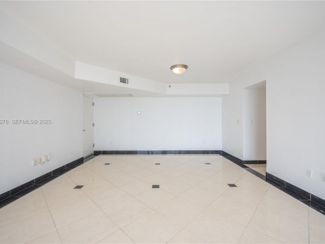 Apartment for sale  Unit #906 - photo 6889527