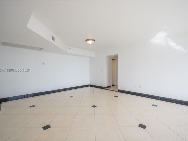Apartment for sale  Unit #906 - photo 6889528