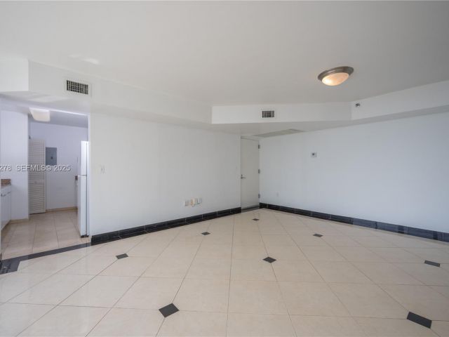 Apartment for sale  Unit #906 - photo 6889529