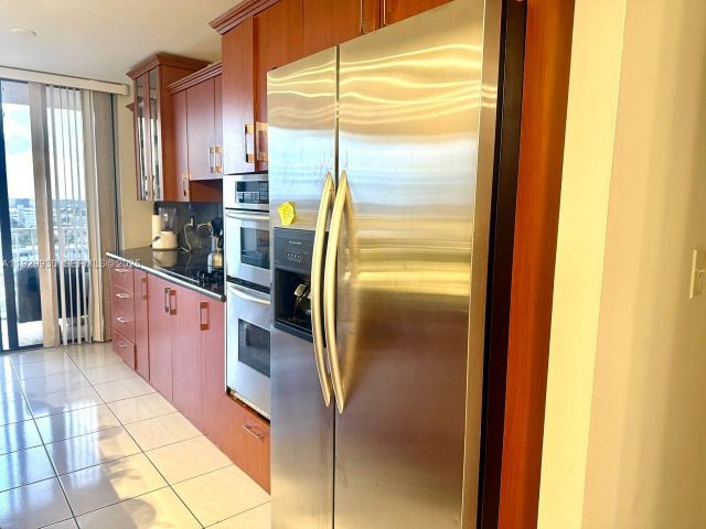 2-bedroom condo for rent in Sunny Isles Beach - 290 174th St 1208 - MondialRealty