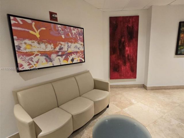 1-bedroom condo for rent in Miami Beach - 1500 Bay Rd 1178S - MondialRealty