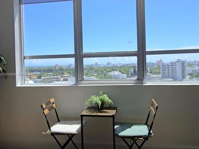 1-bedroom condo for rent in Miami Beach - 1500 Bay Rd 1178S - MondialRealty