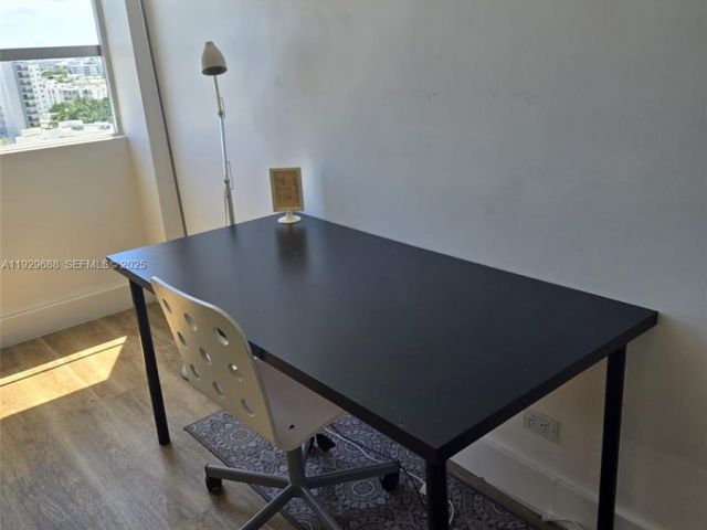 1-bedroom condo for rent in Miami Beach - 1500 Bay Rd 1178S - MondialRealty