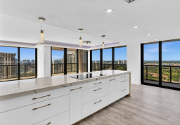 Apartment #27D at Turnberry Isle