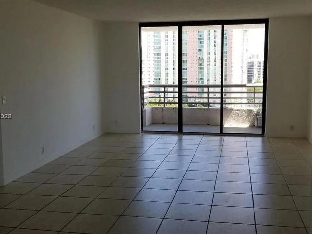Apartment for rent  Unit #1717 - photo 6890323