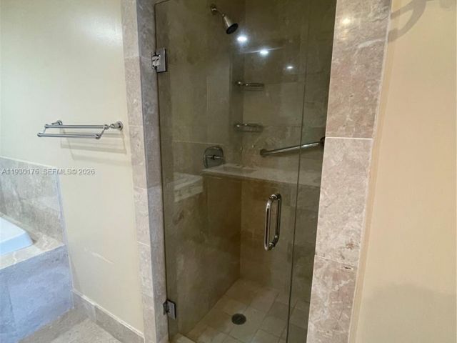 Apartment for rent  Unit #1806 - photo 6891512