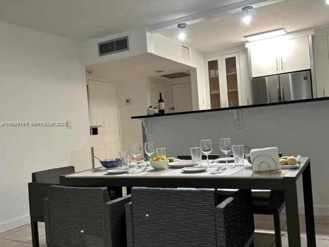 Apartment for rent  Unit #309 - photo 7434657