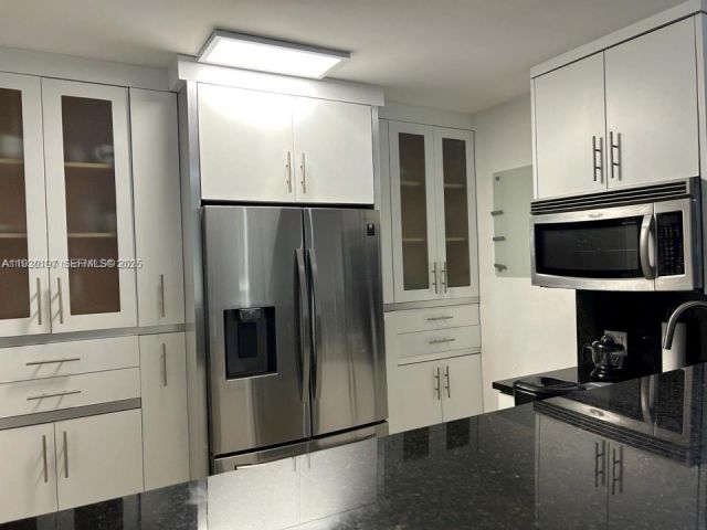 Apartment for rent  Unit #309 - photo 7434659