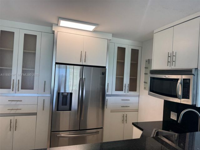 Apartment for rent  Unit #309 - photo 7434662