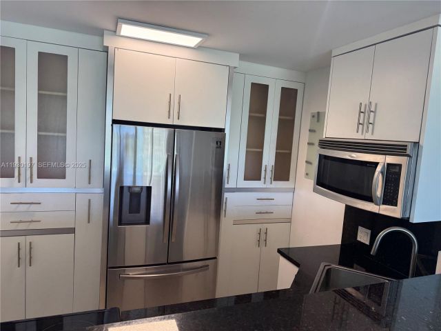 Apartment for rent  Unit #309 - photo 7434663