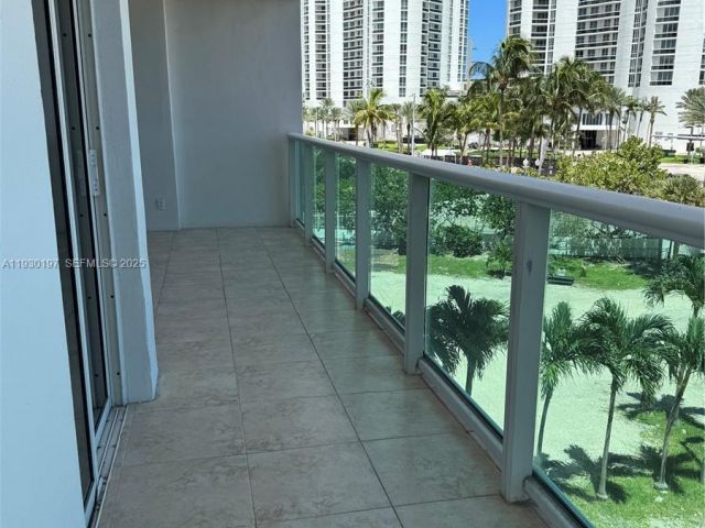 Apartment for rent  Unit #309 - photo 7434670